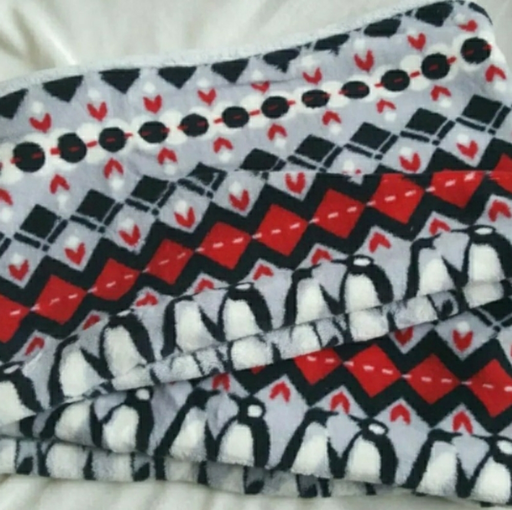 NWT Vera Bradley Fleece Loop Scarf